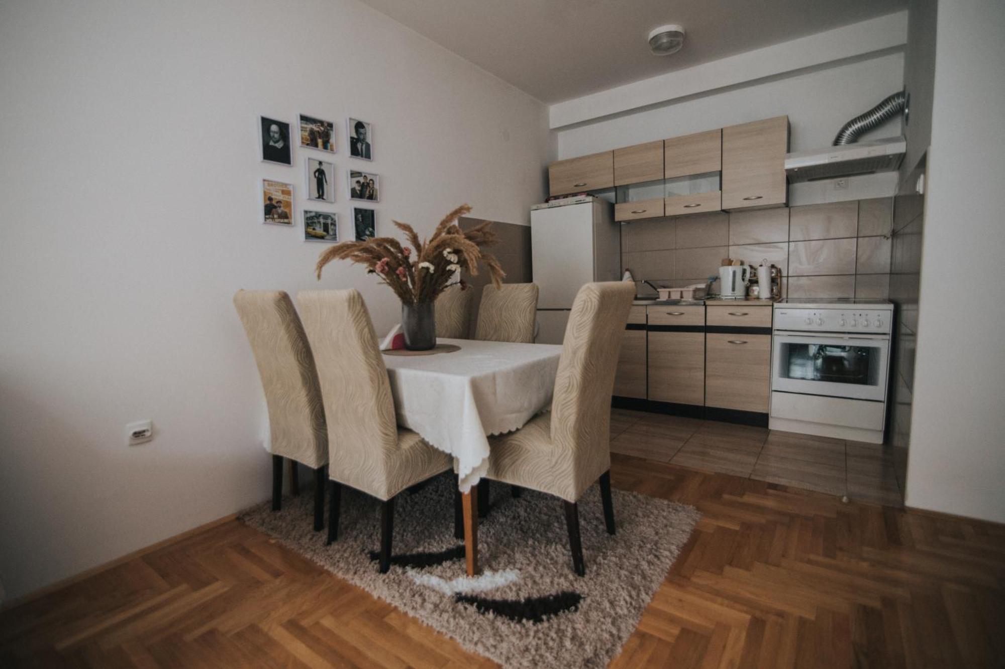 Apartment Peckham Требинє Екстер'єр фото