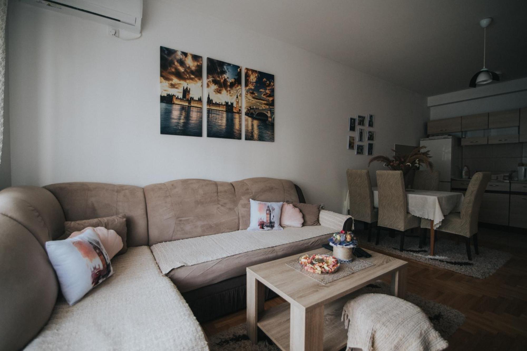 Apartment Peckham Требинє Екстер'єр фото